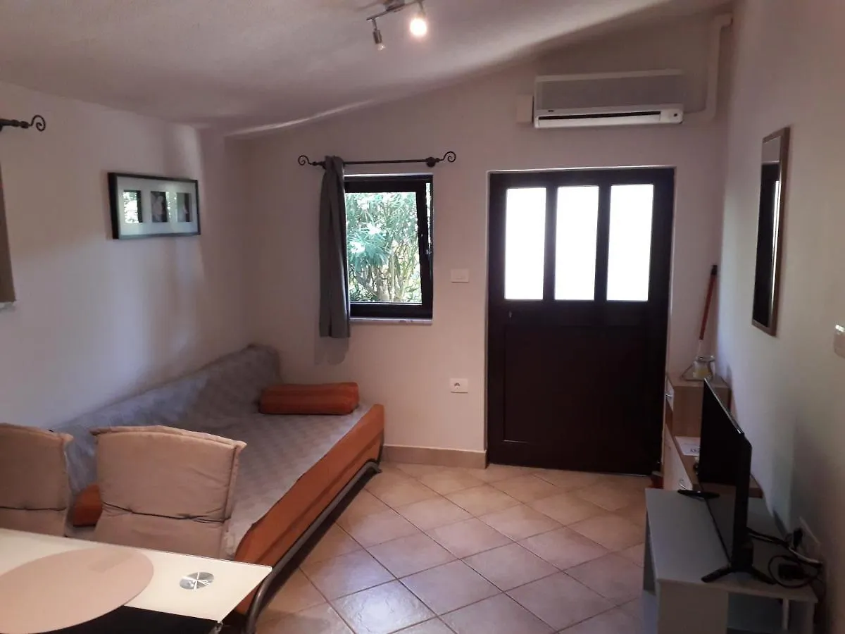 Apartment Bozac Pula